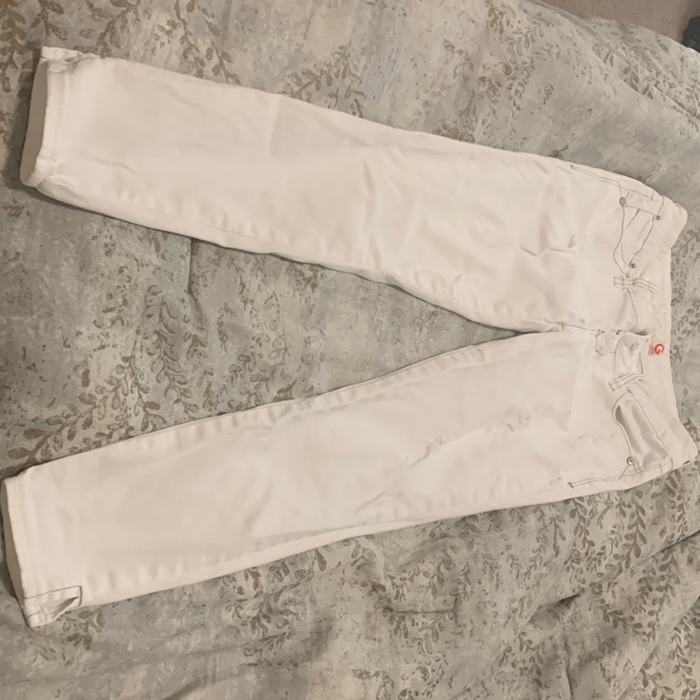 Guess white jeans Available now nice for the summer outings